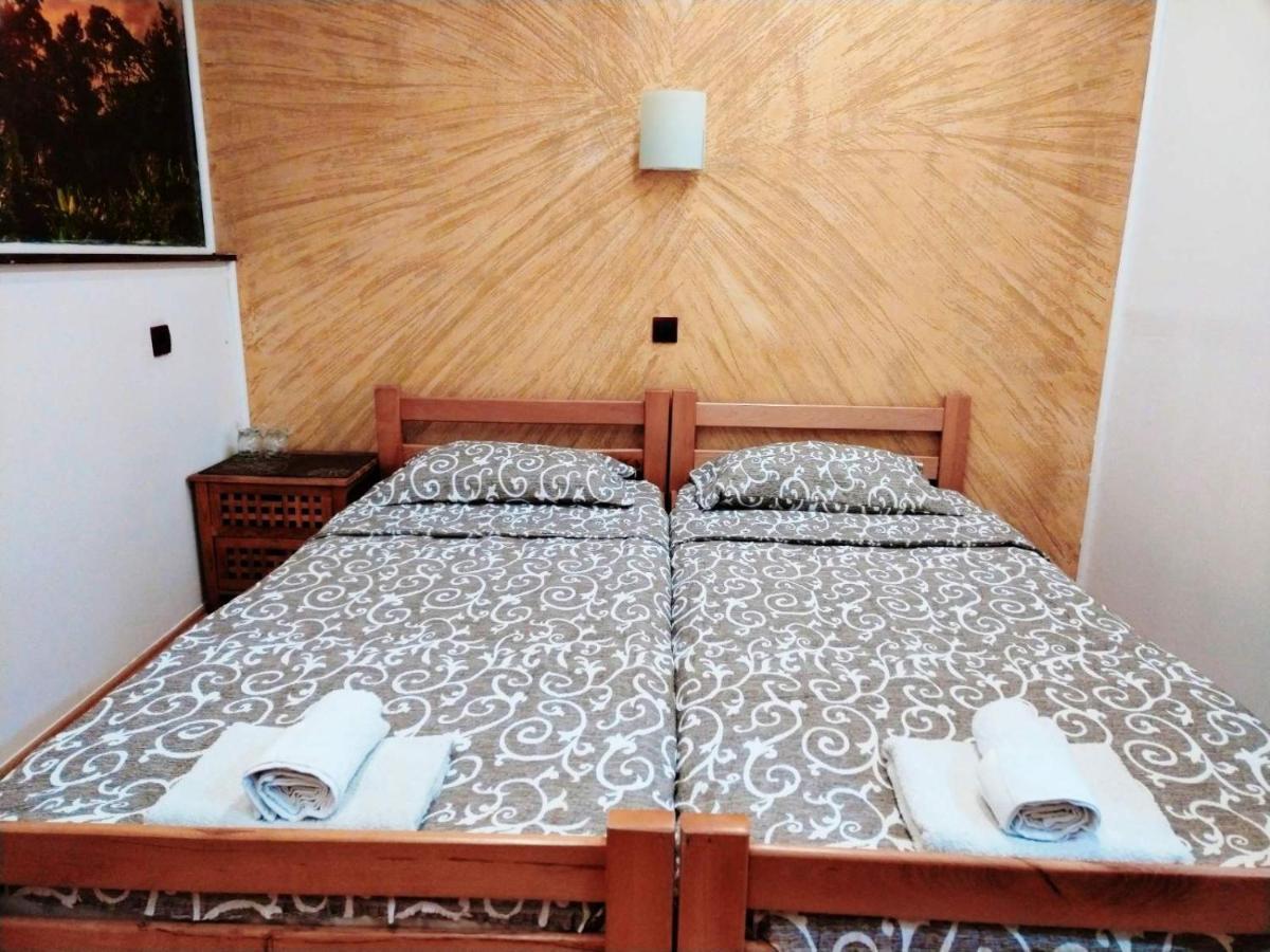 Fun Rooms Sobe Prenociste Borca Eksteriør bilde